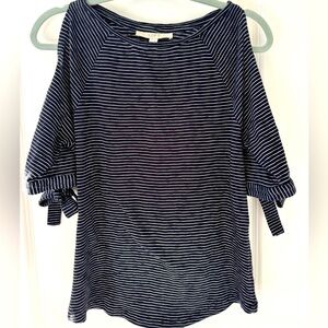Loft cold shoulder stripped top size‎ small